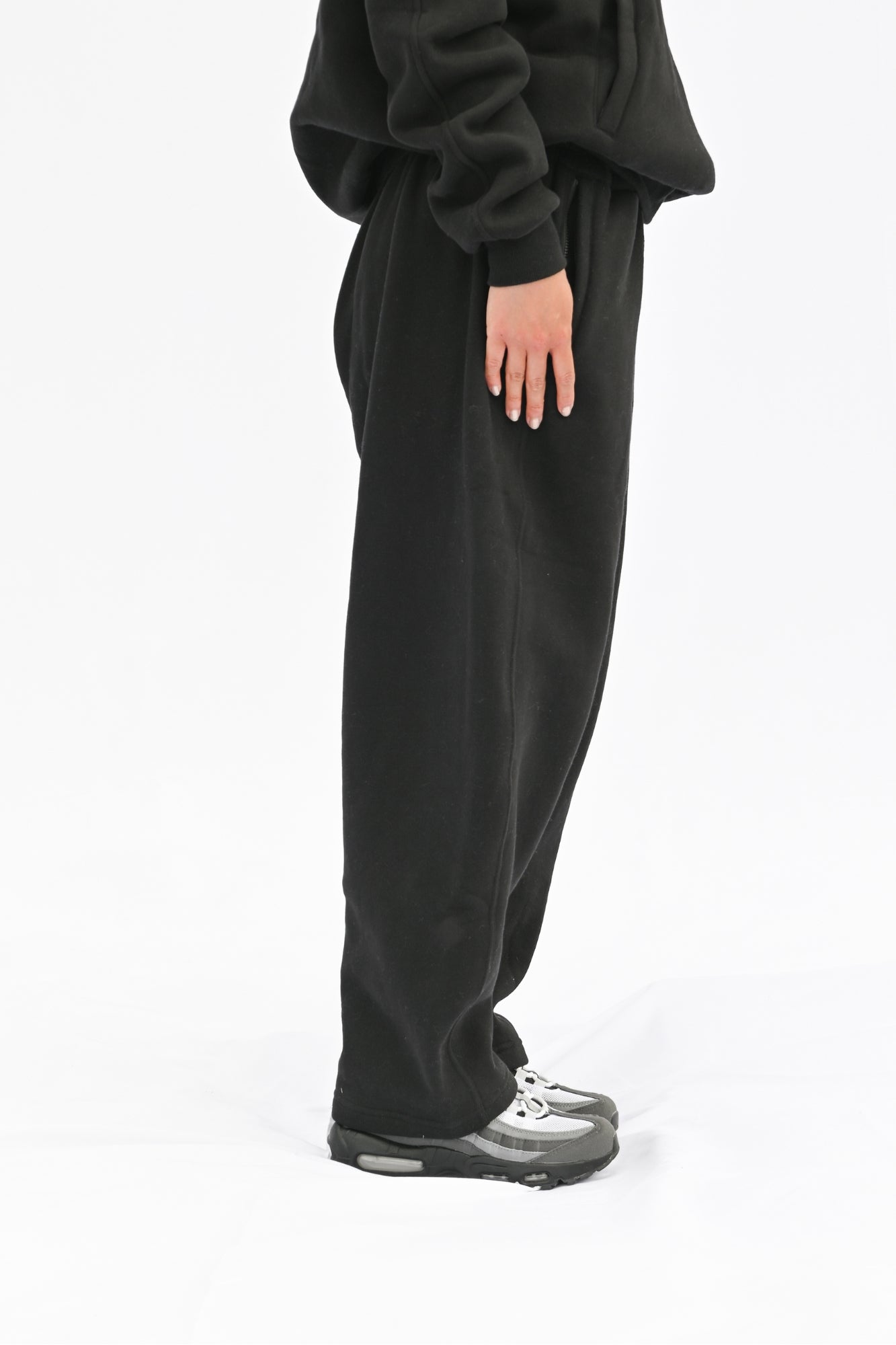 FEMMEHAUS Baggy Trackies
