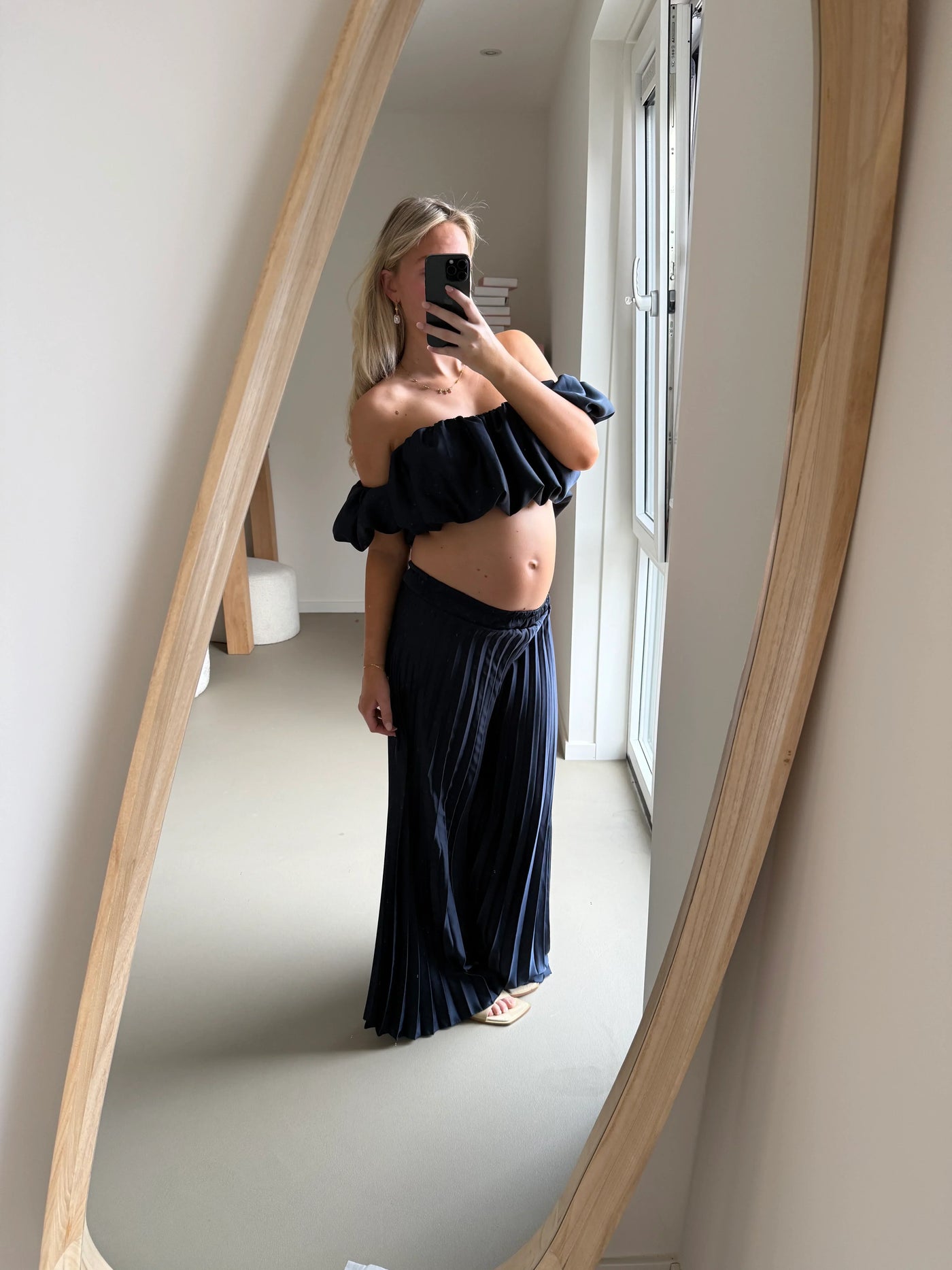 NOA - Satin-Koordinaten mit elegantem Glamour