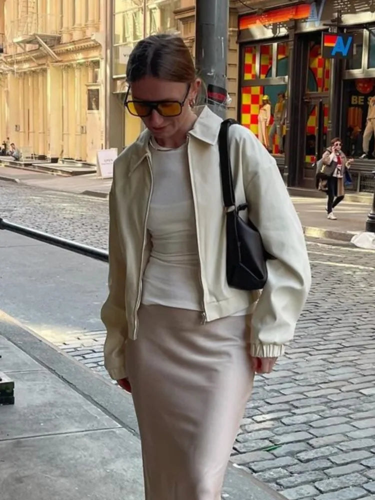 ELINA – Virale Herbst-Trendjacke